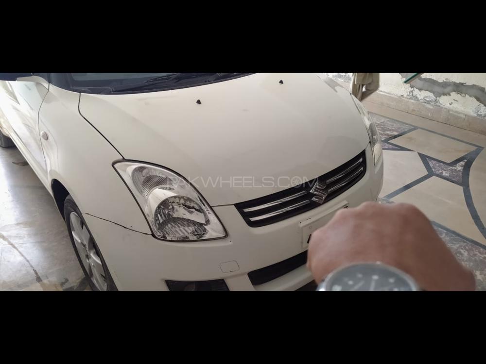 Suzuki Swift 2015 for Sale in Dera ismail khan Image-1
