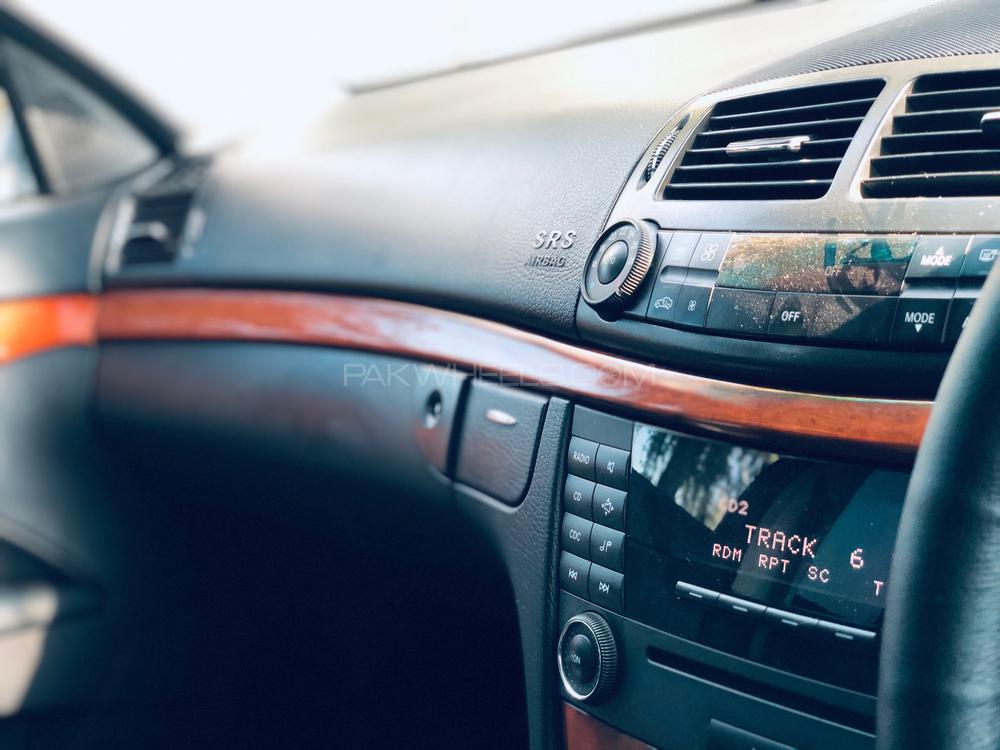 Mercedes Benz E Class 2008 for Sale in Peshawar Mercedes Benz E Class 2008 for Sale in Peshawar Image-12