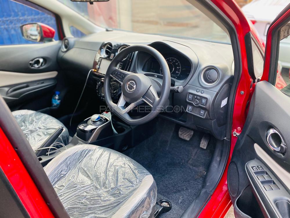 Nissan Note 2017 for Sale in Lahore Nissan Note 2017 for Sale in Lahore Image-11