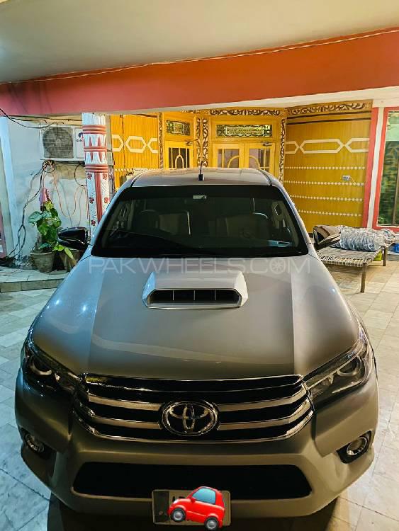 Toyota Hilux 2017 for Sale in Chakwal Image-1