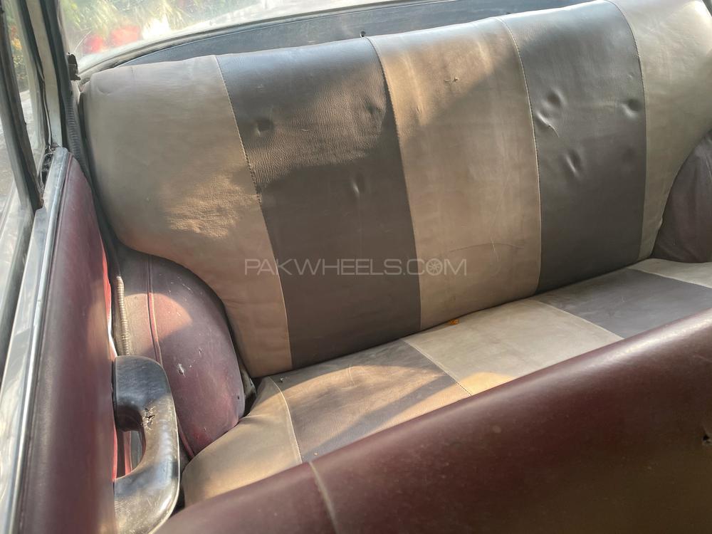 Mazda 1300 1969 for Sale in Rawalpindi Mazda 1300 1969 for Sale in Rawalpindi Image-8