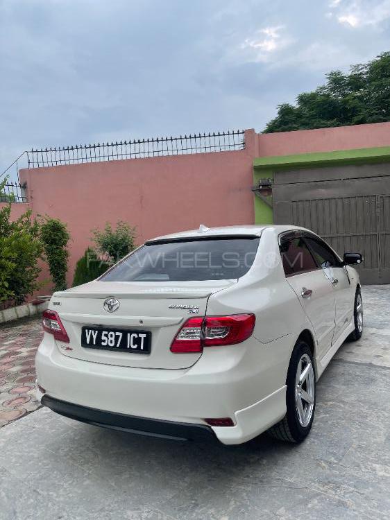 Toyota Corolla - 2011  Toyota Corolla - 2011  Image-4