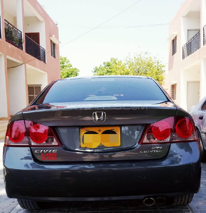 Honda Civic 2011 for Sale in Hyderabad Honda Civic 2011 for Sale in Hyderabad Image-3