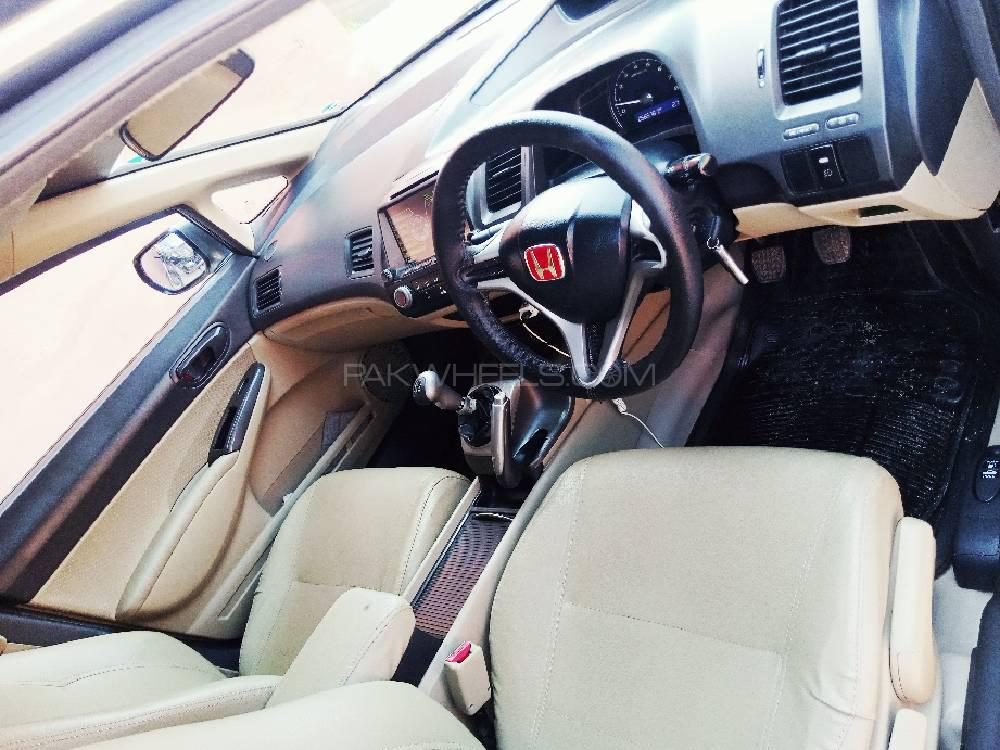 Honda Civic 2011 for Sale in Hyderabad Honda Civic 2011 for Sale in Hyderabad Image-6