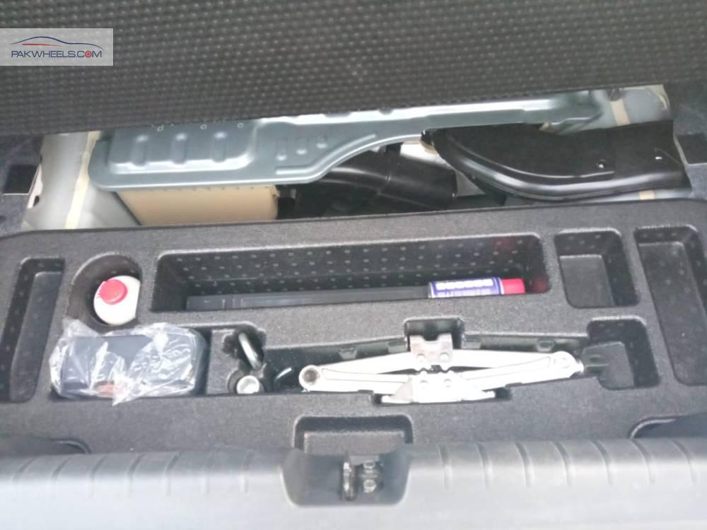 Honda Grace Hybrid 2015 for Sale in Islamabad Honda Grace Hybrid 2015 for Sale in Islamabad Image-12