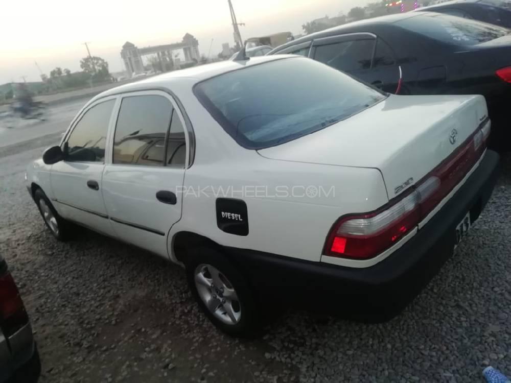ٹویوٹا کرولا 2000 for Sale in ہری پور Image-1