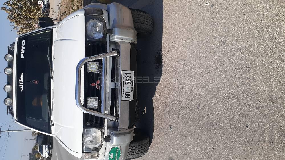 Mitsubishi Pajero 1993 for Sale in Peshawar Mitsubishi Pajero 1993 for Sale in Peshawar Image-8