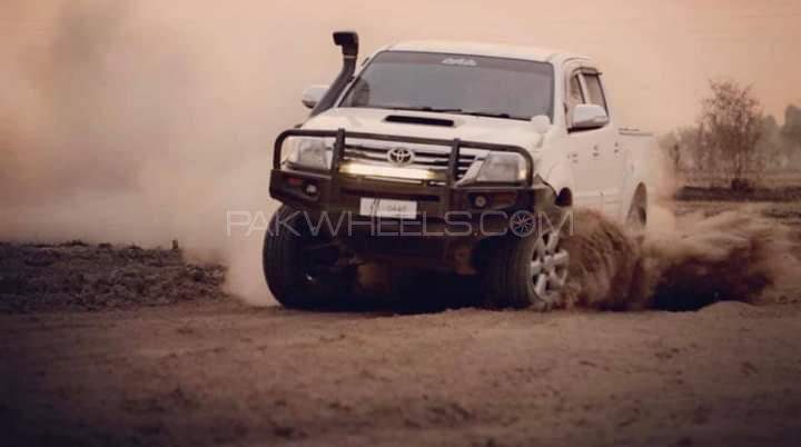 Toyota Hilux 2007 for Sale in Bahawalpur Image-1