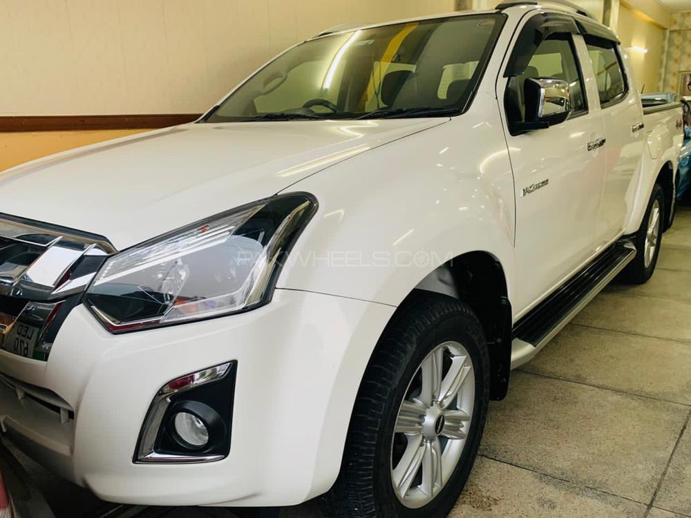 ازوزو ڈی-میکس 2019 for Sale in لاہور Image-1