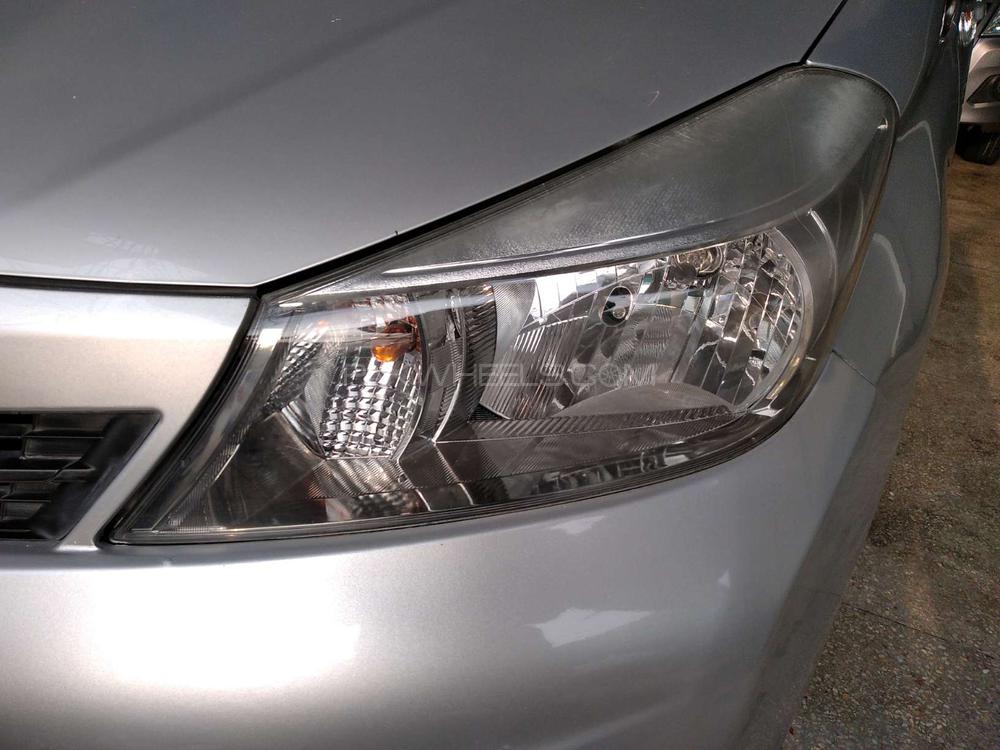 Toyota Vitz 2013 for Sale in Lahore Toyota Vitz 2013 for Sale in Lahore Image-3