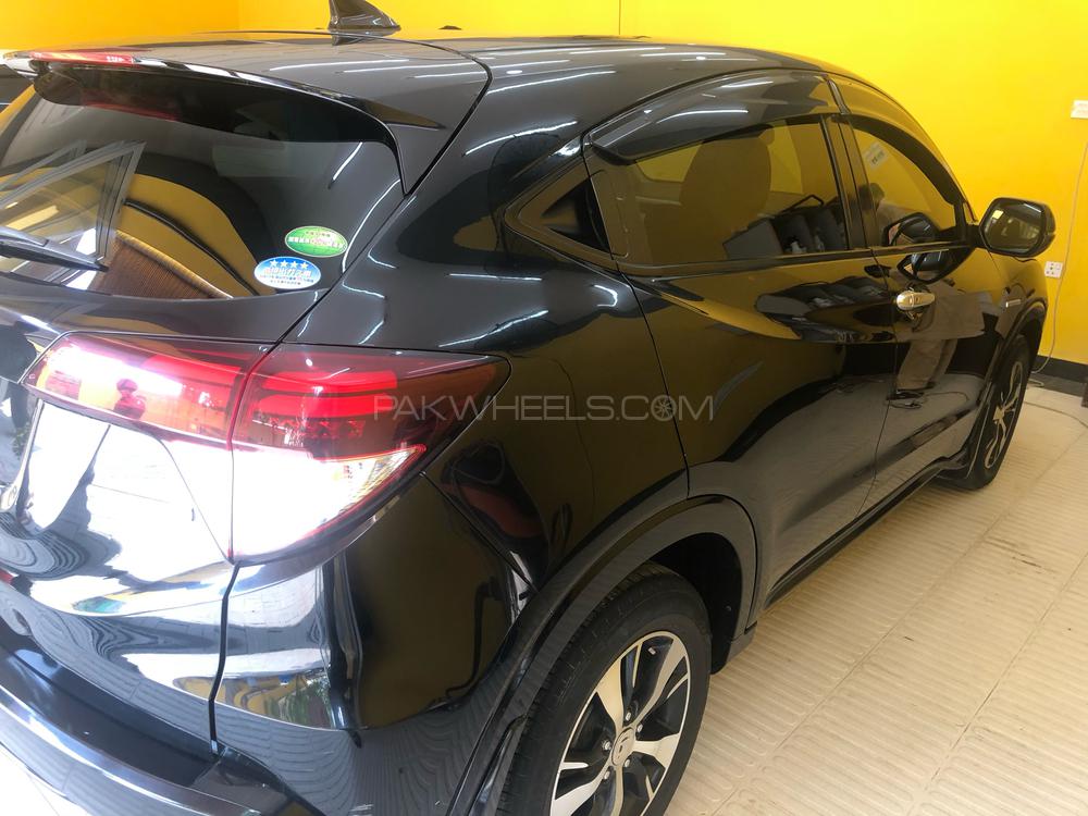 Honda Vezel 2014 for Sale in Bahawalpur Honda Vezel 2014 for Sale in Bahawalpur Image-7