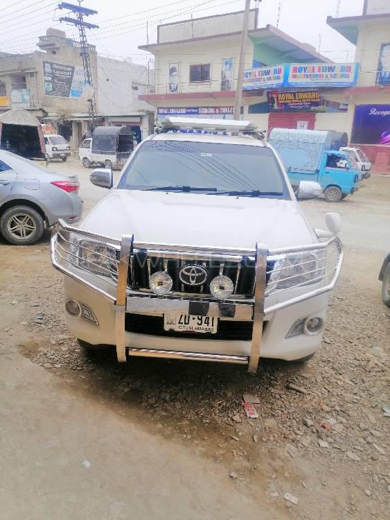 Toyota Hilux 2013 for Sale in Haripur Toyota Hilux 2013 for Sale in Haripur Image-6