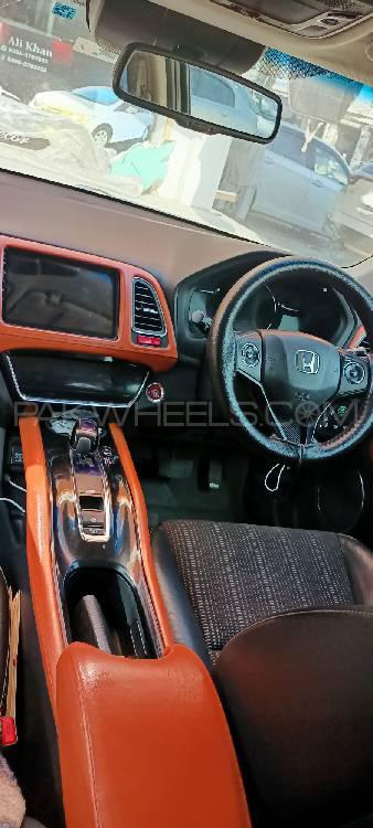 Honda Vezel 2014 for Sale in Mardan Honda Vezel 2014 for Sale in Mardan Image-6