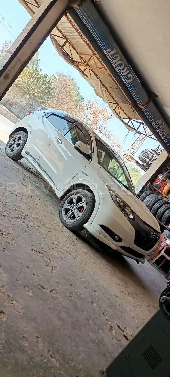 Honda Vezel 2014 for Sale in Mardan Honda Vezel 2014 for Sale in Mardan Image-9