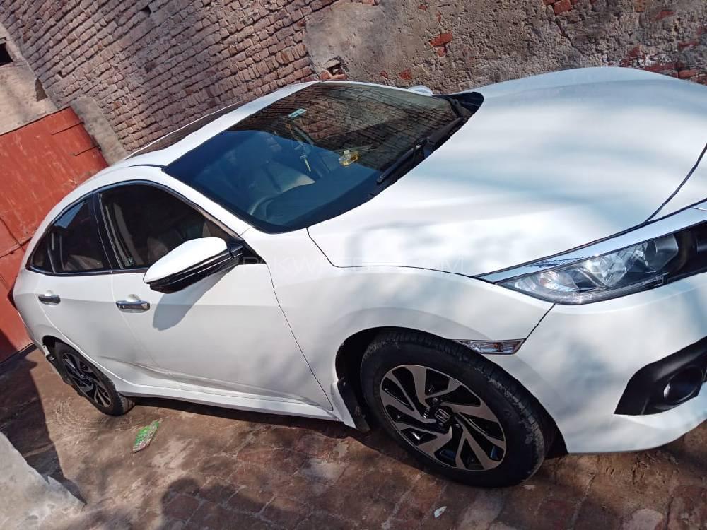 Honda Civic 2018 for Sale in Mandi bahauddin Honda Civic 2018 for Sale in Mandi bahauddin Image-5