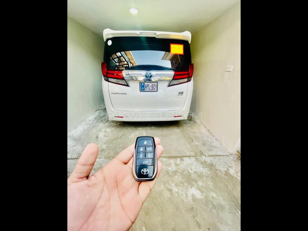 Toyota Alphard Hybrid 2015 for Sale in Peshawar Image-1