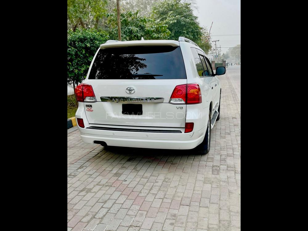 Toyota Land Cruiser 2013 for Sale in Lahore Toyota Land Cruiser 2013 for Sale in Lahore Image-6