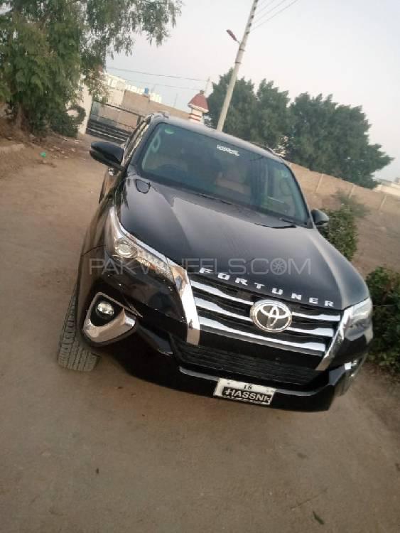 ٹویوٹا فورچیونر 2018 for Sale in ڈیرہ غازی خان ٹویوٹا فورچیونر 2018 for Sale in ڈیرہ غازی خان Image-3