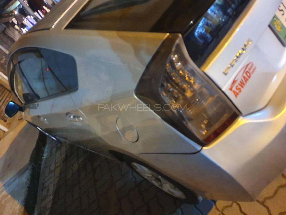 Toyota Prius 2011 for Sale in Sialkot Toyota Prius 2011 for Sale in Sialkot Image-6