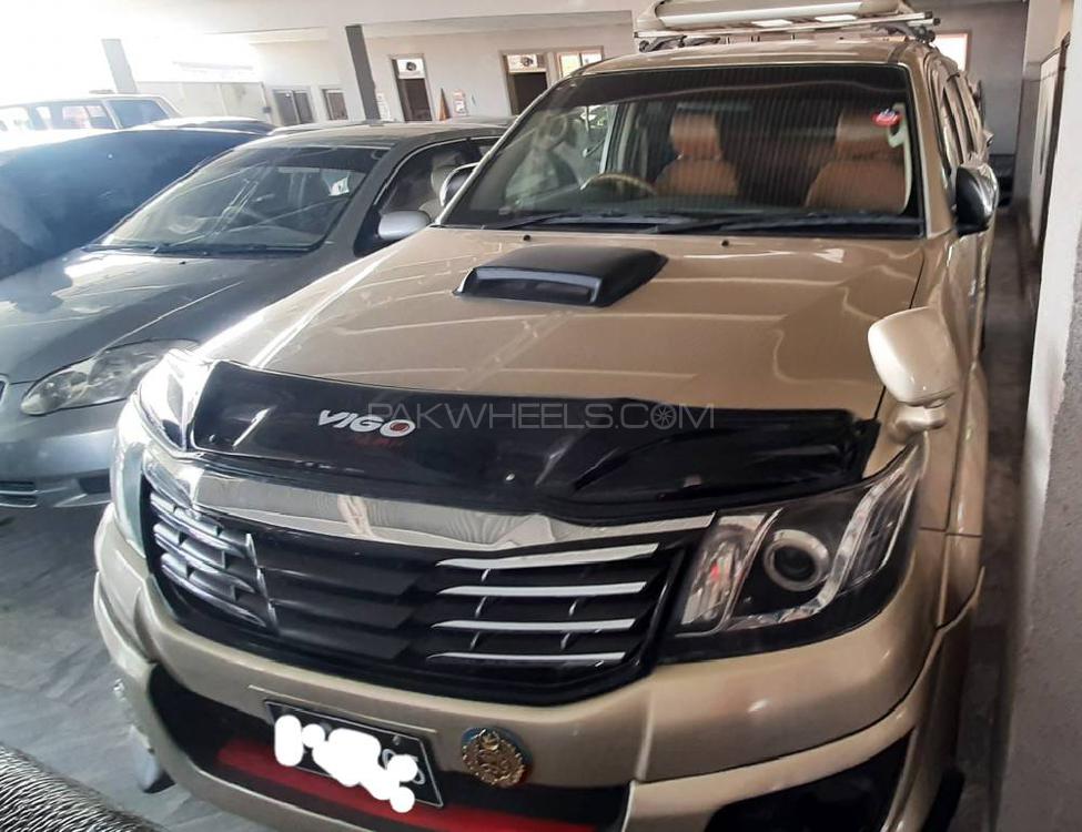 Toyota Hilux 2013 for Sale in Peshawar Toyota Hilux 2013 for Sale in Peshawar Image-7