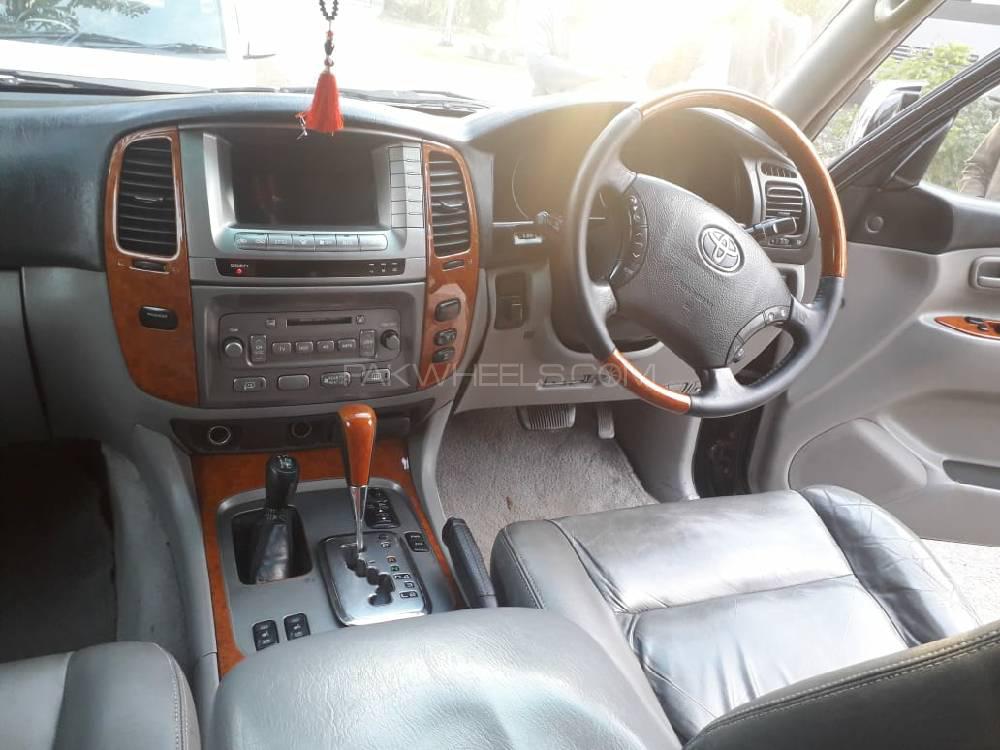 Toyota Land Cruiser 2005 for Sale in Lahore Toyota Land Cruiser 2005 for Sale in Lahore Image-6