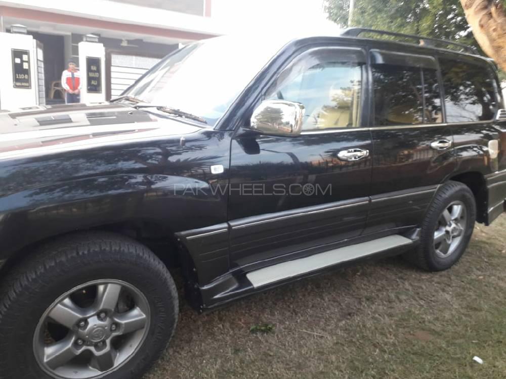Toyota Land Cruiser 2005 for Sale in Lahore Toyota Land Cruiser 2005 for Sale in Lahore Image-3