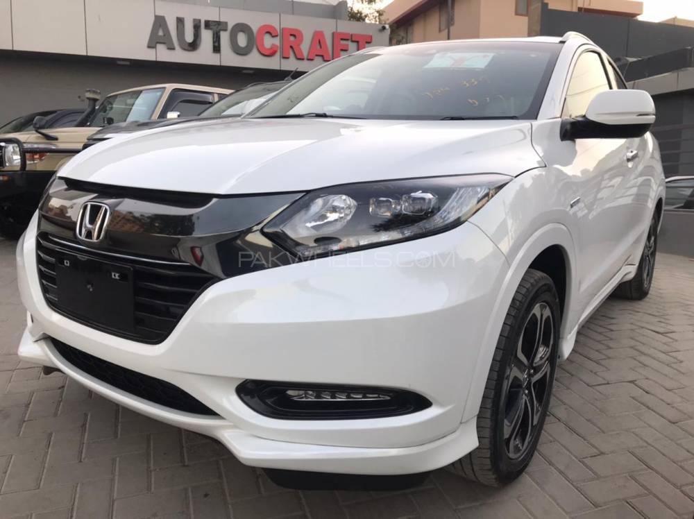 Honda Vezel 2016 for Sale in Karachi Image-1
