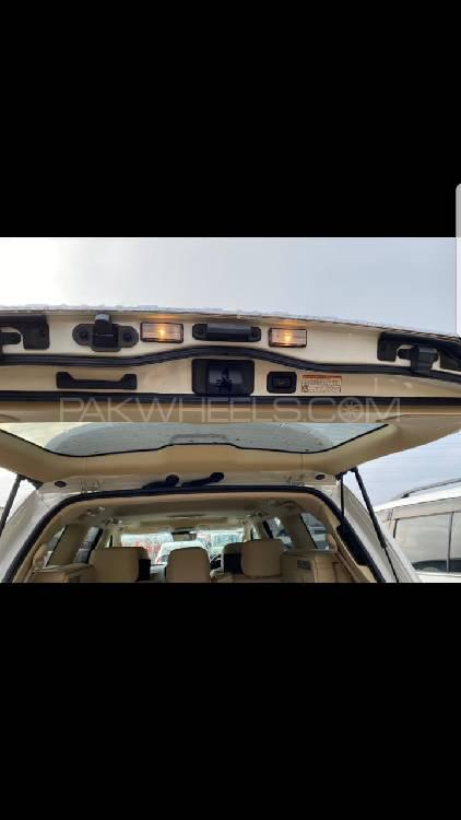 Toyota Land Cruiser 2017 for Sale in Islamabad Toyota Land Cruiser 2017 for Sale in Islamabad Image-11