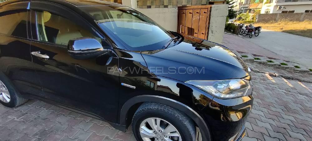 Honda Vezel 2013 for Sale in Islamabad Honda Vezel 2013 for Sale in Islamabad Image-2