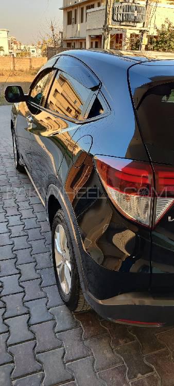 Honda Vezel 2013 for Sale in Islamabad Honda Vezel 2013 for Sale in Islamabad Image-11