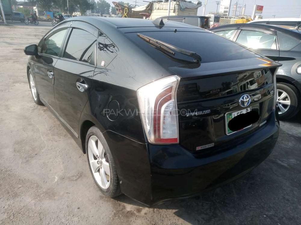Toyota Prius 2012 for Sale in Gujranwala Toyota Prius 2012 for Sale in Gujranwala Image-5