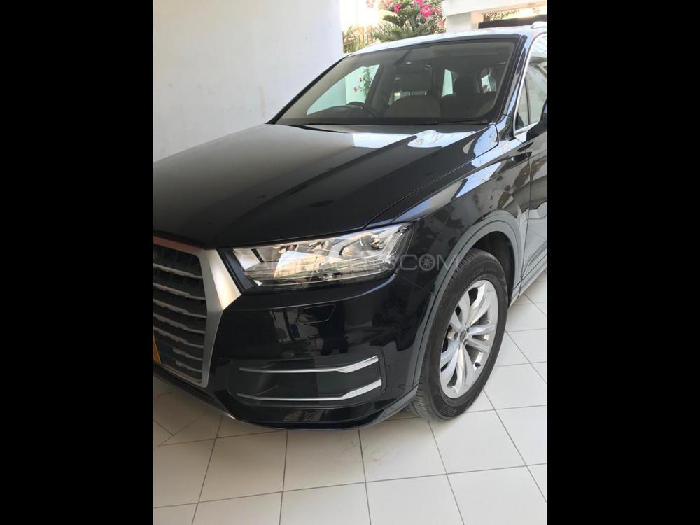 Audi Q7 2017 for Sale in Karachi Image-1
