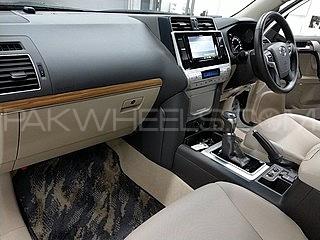 Toyota Prado 2017 for Sale in Lahore Toyota Prado 2017 for Sale in Lahore Image-3
