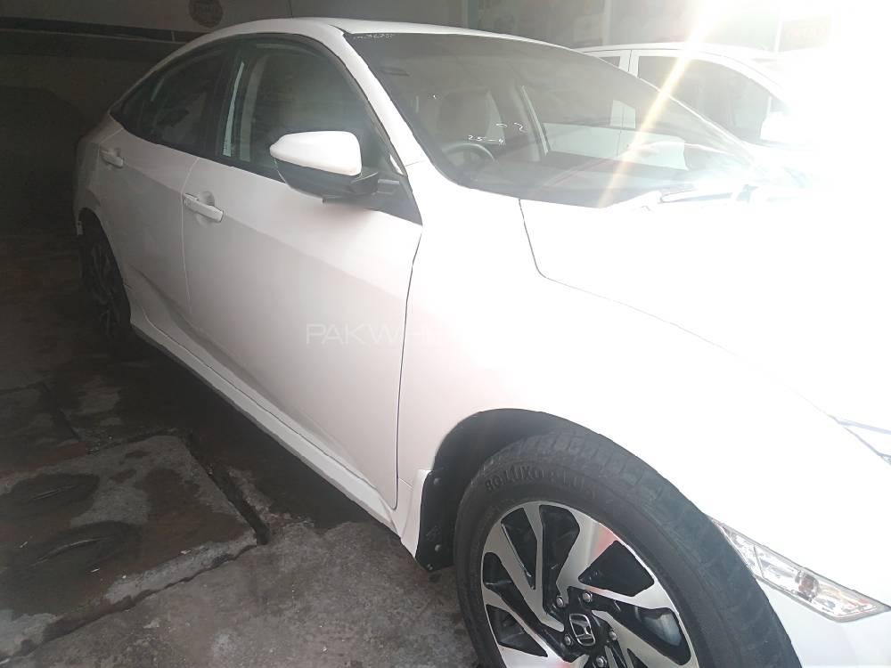 Honda Civic 2018 for Sale in Lahore Honda Civic 2018 for Sale in Lahore Image-6