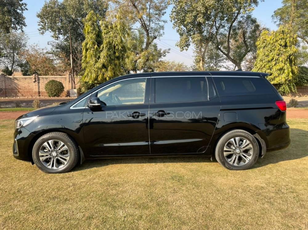 کِیا کارنیول 2019 for Sale in ملتان Image-1