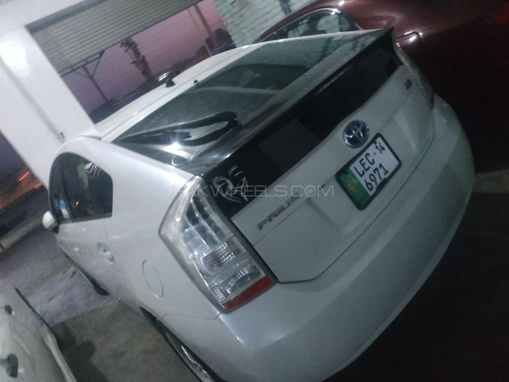 Toyota Prius 2010 for Sale in Peshawar Toyota Prius 2010 for Sale in Peshawar Image-2