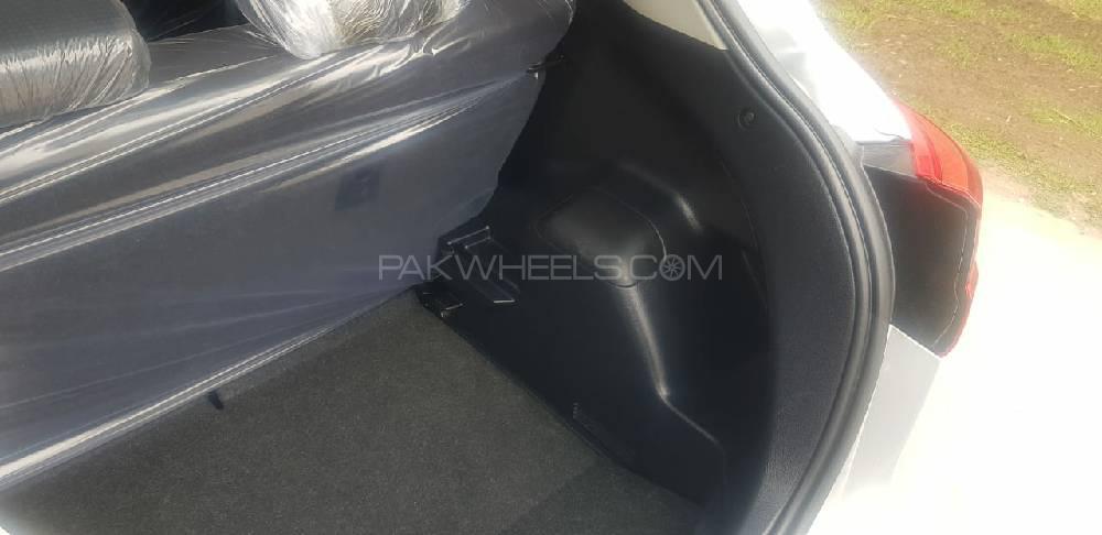 Toyota Vitz 2017 for Sale in Multan Toyota Vitz 2017 for Sale in Multan Image-5