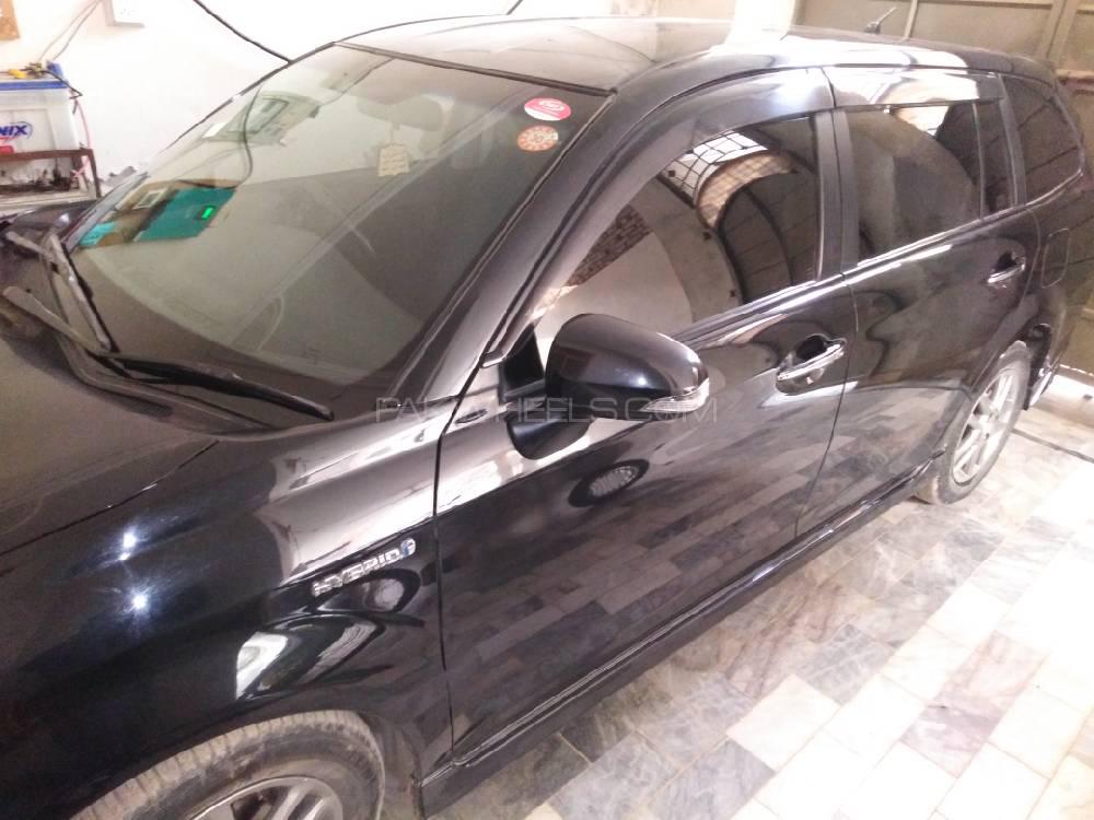 Toyota Corolla Fielder 2015 for Sale in Peshawar Image-1