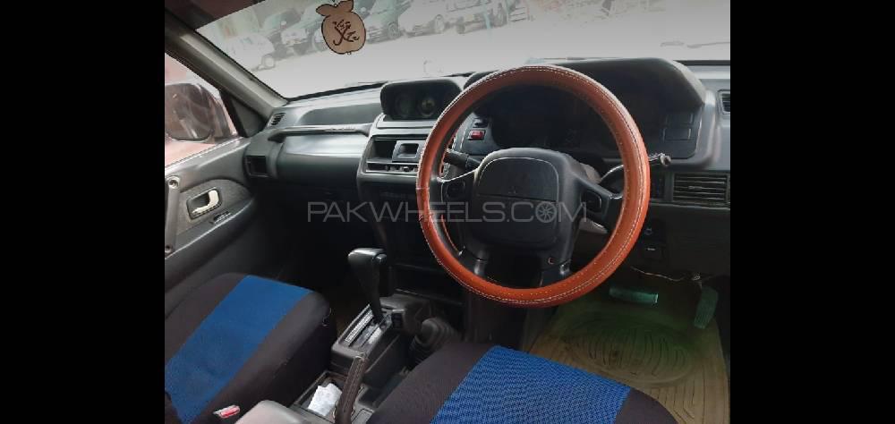 Mitsubishi Pajero 1993 for Sale in Peshawar Mitsubishi Pajero 1993 for Sale in Peshawar Image-2