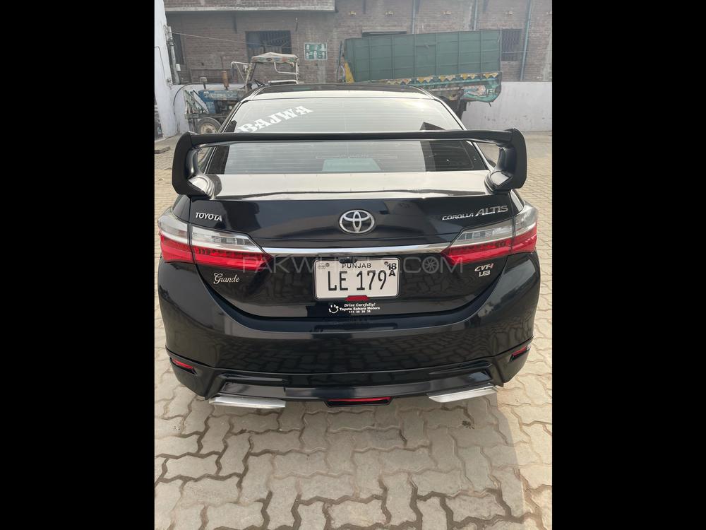 Toyota Corolla 2018 for Sale in Gujranwala Toyota Corolla 2018 for Sale in Gujranwala Image-2