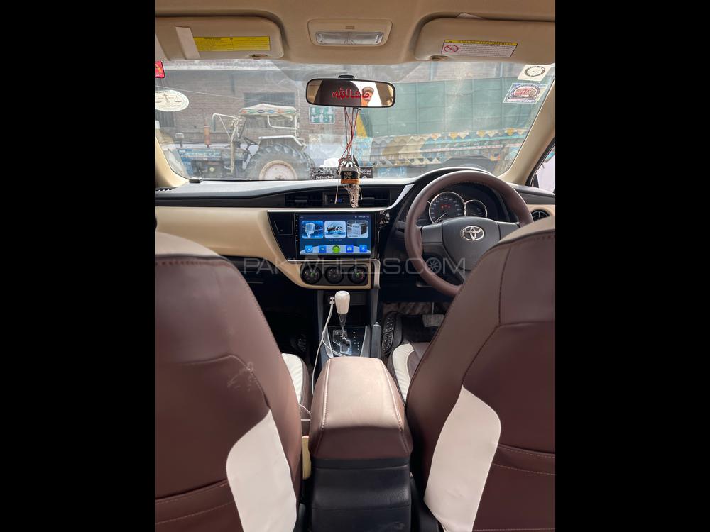 Toyota Corolla 2018 for Sale in Gujranwala Toyota Corolla 2018 for Sale in Gujranwala Image-12