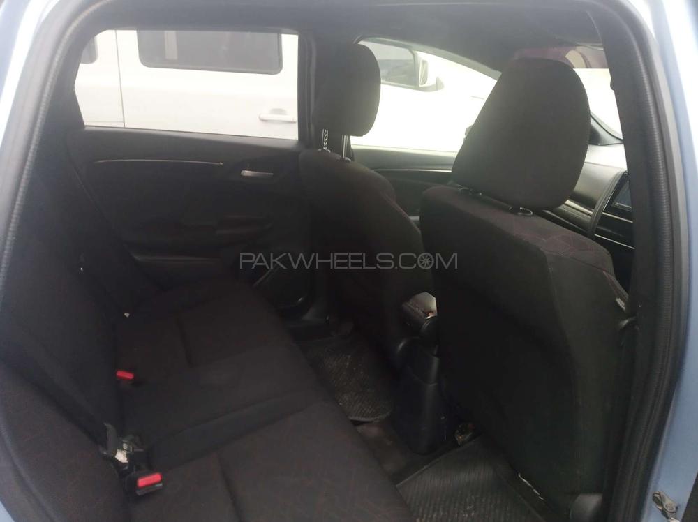 Honda Fit 2016 for Sale in Gujranwala Honda Fit 2016 for Sale in Gujranwala Image-8