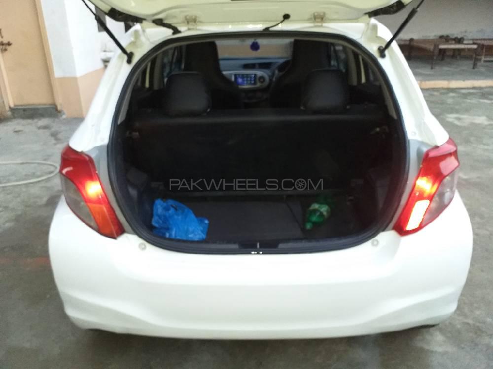 Toyota Vitz 2011 for Sale in Mardan Toyota Vitz 2011 for Sale in Mardan Image-9