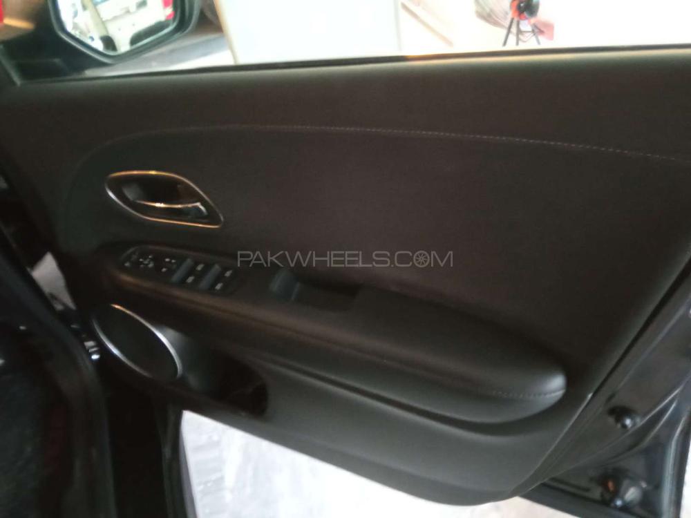 Honda Vezel 2019 for Sale in Rawalpindi Honda Vezel 2019 for Sale in Rawalpindi Image-8