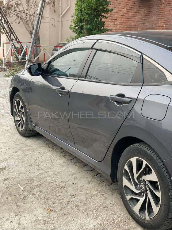 Honda Civic 2017 for Sale in Lahore Honda Civic 2017 for Sale in Lahore Image-3