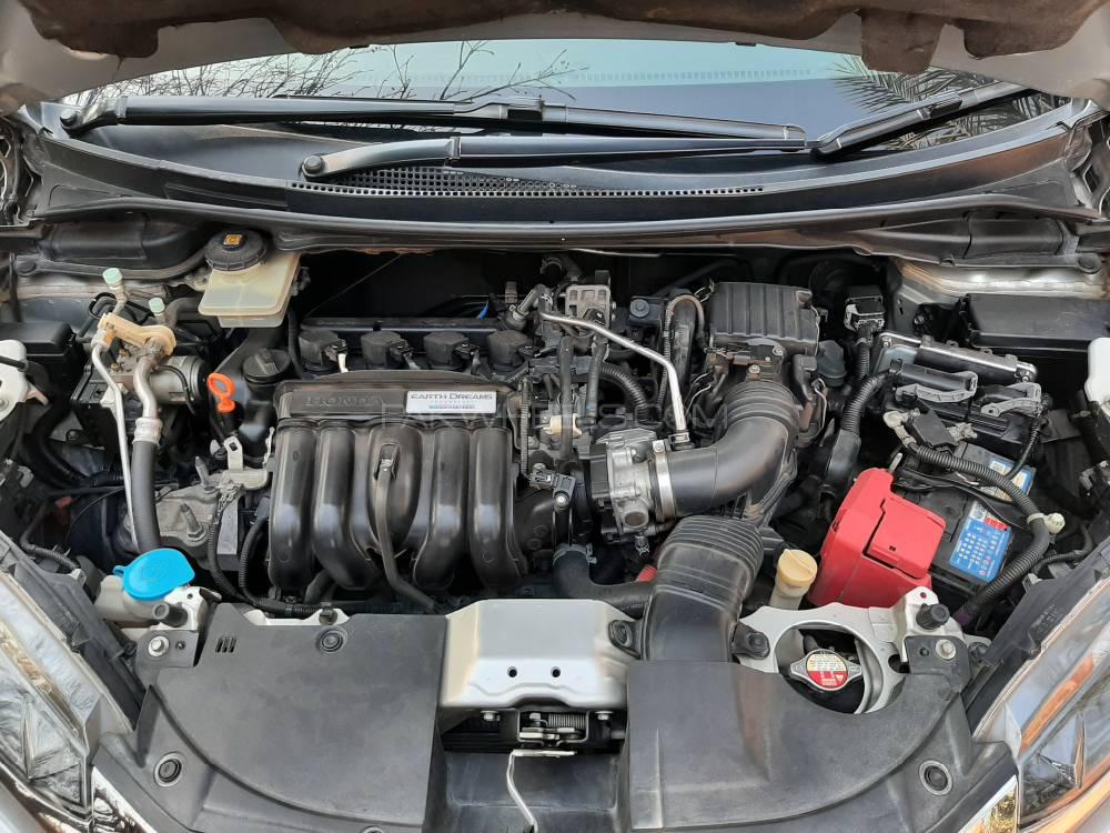 Honda Fit 2019 for Sale in Lahore Honda Fit 2019 for Sale in Lahore Image-11