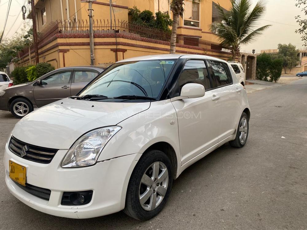 سوزوکی سوئفٹ 2014 for Sale in کراچی Image-1