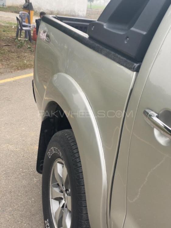 Toyota Hilux 2005 for Sale in Lahore Toyota Hilux 2005 for Sale in Lahore Image-7