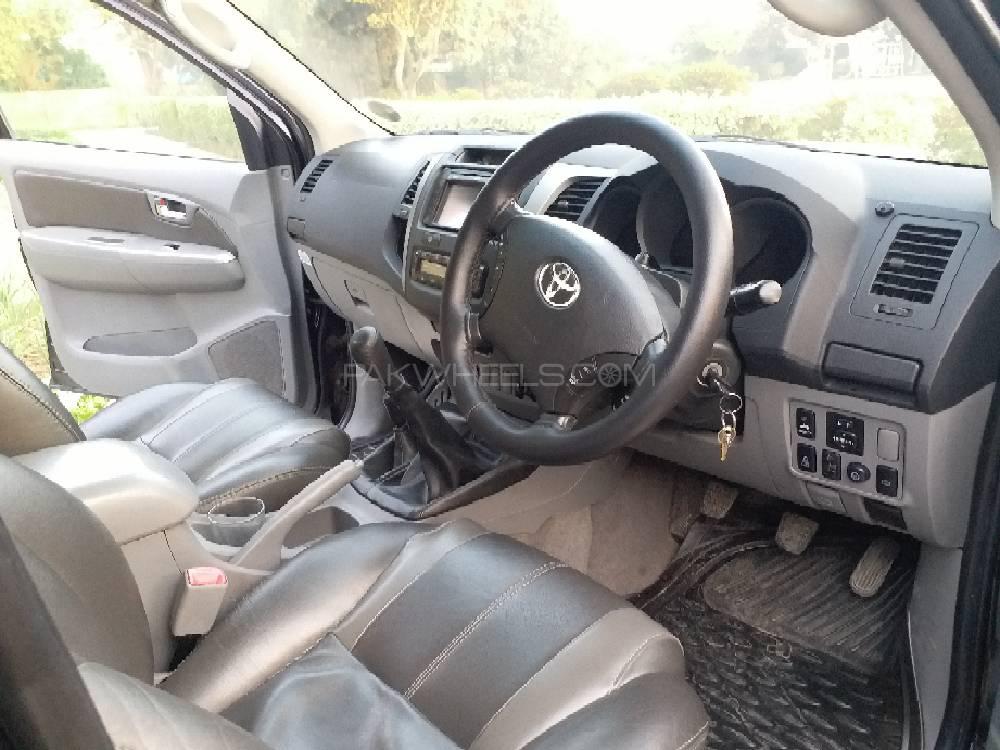 Toyota Hilux 2011 for Sale in Nowshera Toyota Hilux 2011 for Sale in Nowshera Image-14