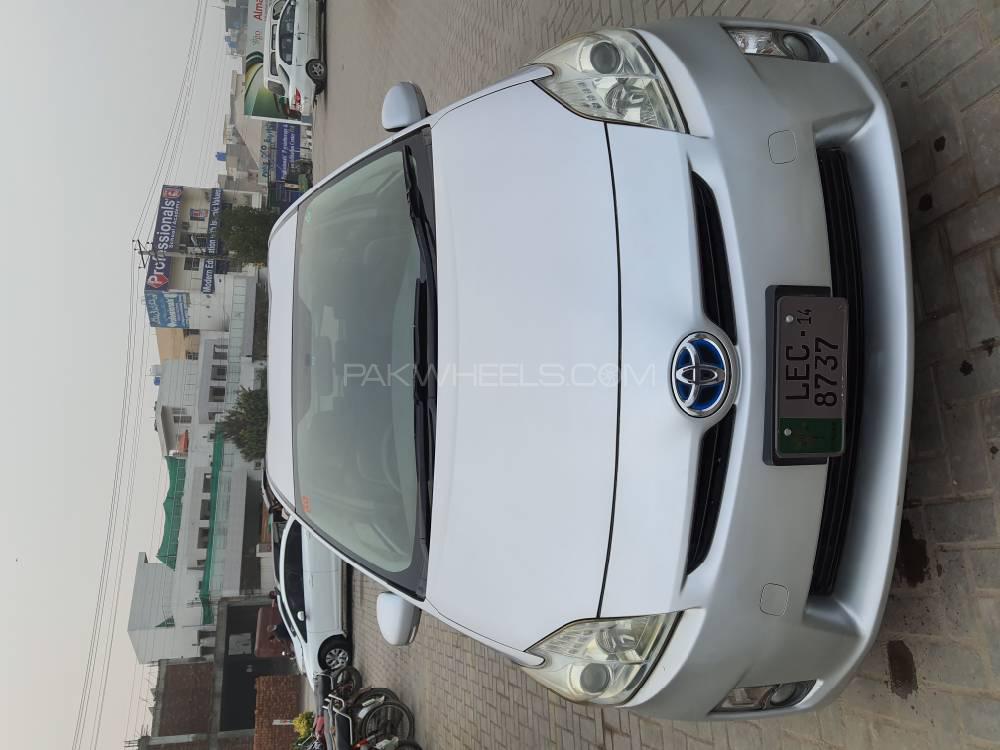 Toyota Prius 2010 for Sale in Lahore Image-1
